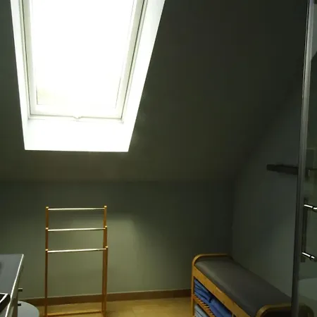 Gemuetliches Dachgeschoss-apartement Mit Seeblick Und Grossem Garten Am Wasser By Interhome Apartament Röbel